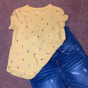 Super cute cactus shirt! 🌵